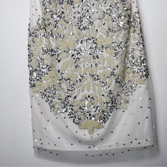 Adrianna Papell Mini Bridal Sleeveless Scoop Neck Beaded Sheath Dress | Sz. 12 - Picture 8 of 16